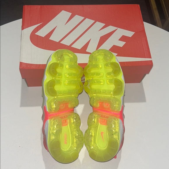 Nike Air VaporMax Plus “Pink Volt Gradient” Women’s Size 6.5 - Picture 7 of 9